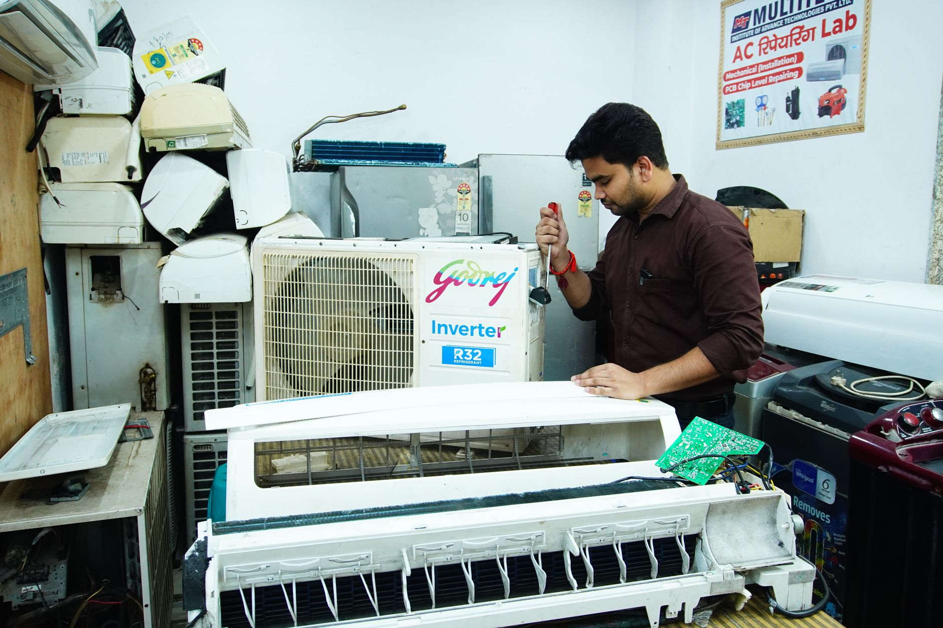 Lloyd inverter AC